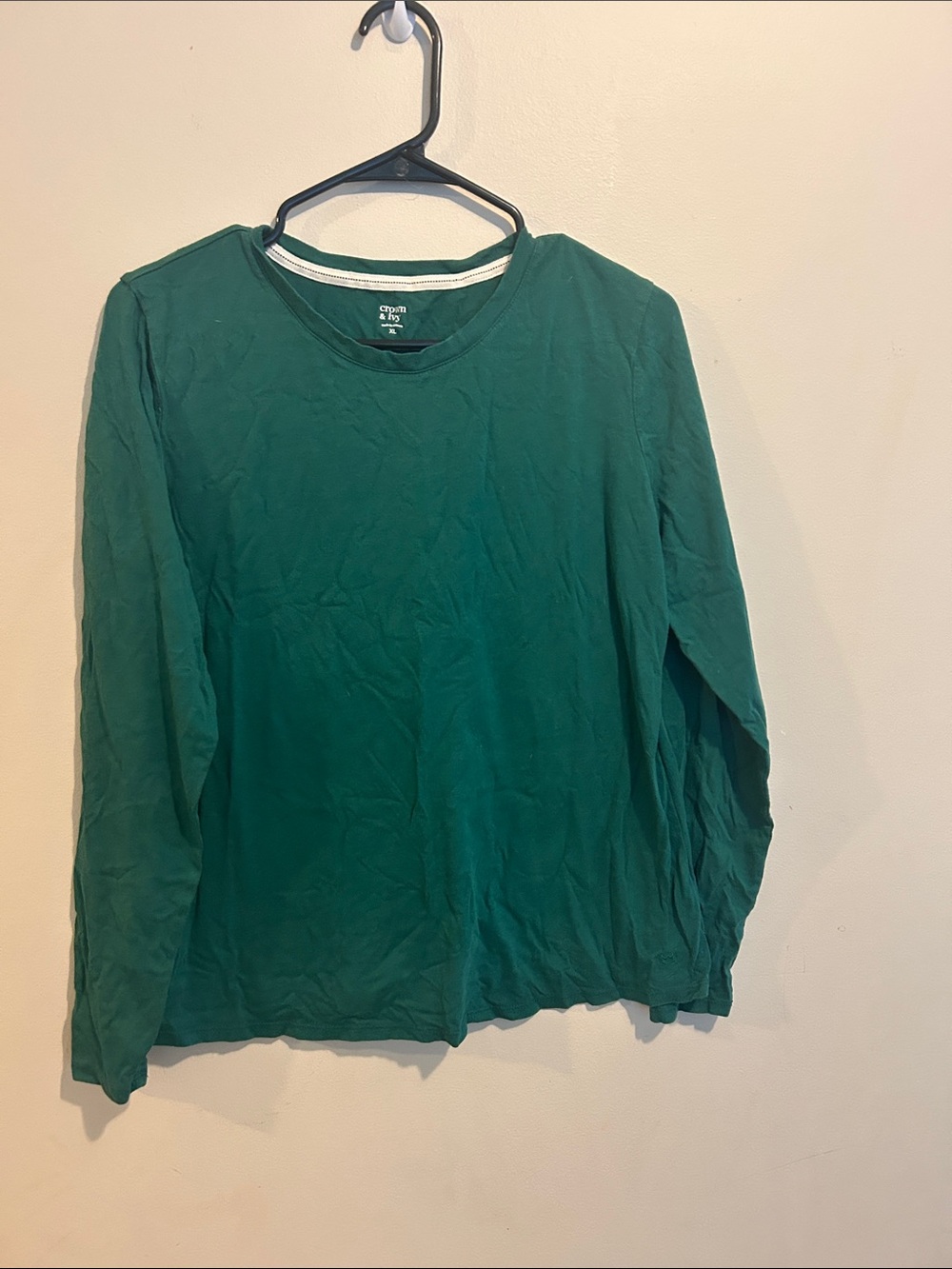 crown & ivy Forest Green Long-Sleeve Crewneck Tee - Men's